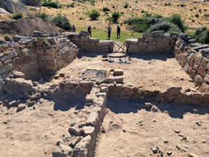 Nuevos hallazgos en el castro vettón de Ulaca, situado en Solosancho (Ávila) y fechado entre los siglos VI y II antes de Cristo, han sacado a la luz otro singular edificio, una sauna ceremonial, en este 'oppidum' de los más importantes de Europa por su extensión -80 hectáreas- y restos arqueológicos. EFE/Diputación de Ávila CRÉDITO OBLIGATORIO SOLO USO PERMITIDO PARA ILUSTRAR LA NOTICIA QUE APARECE EN EL PIE DE FOTO SÓLO USO EDITORIAL