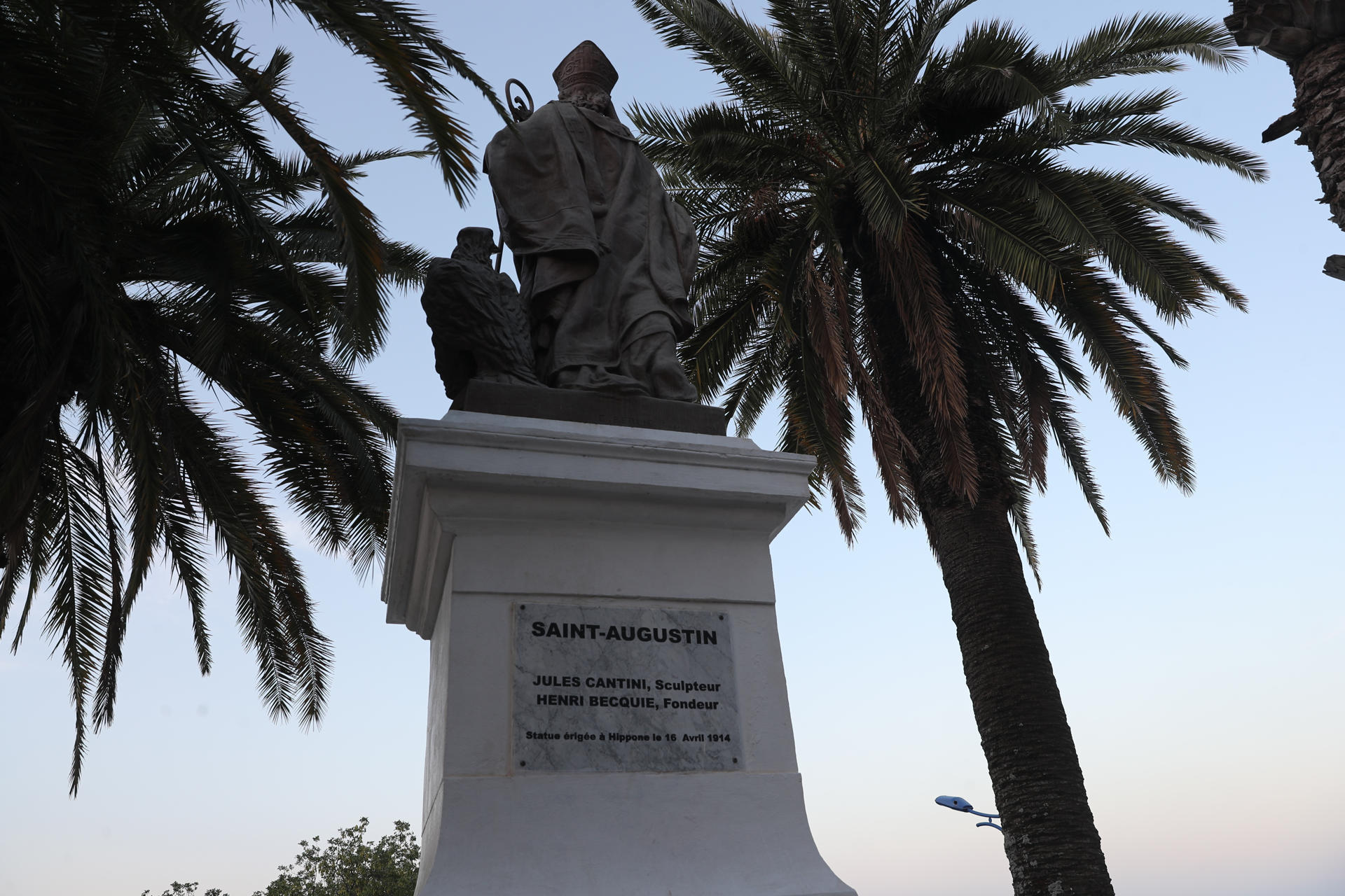 Estatua de San Agustín en Argel. EFE/Laura Fernández Palomo
