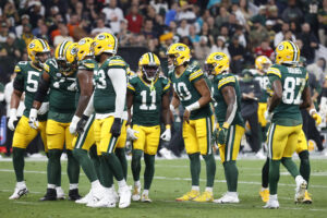 Jugadores de los Green Bay Packer planean una jugada, en un partido de la NFL ante Philadelphia Eagles en el estadio Neo Química Arena en São Paulo el pasado 6 de septiembre. EFE/ Sebastiao Moreira