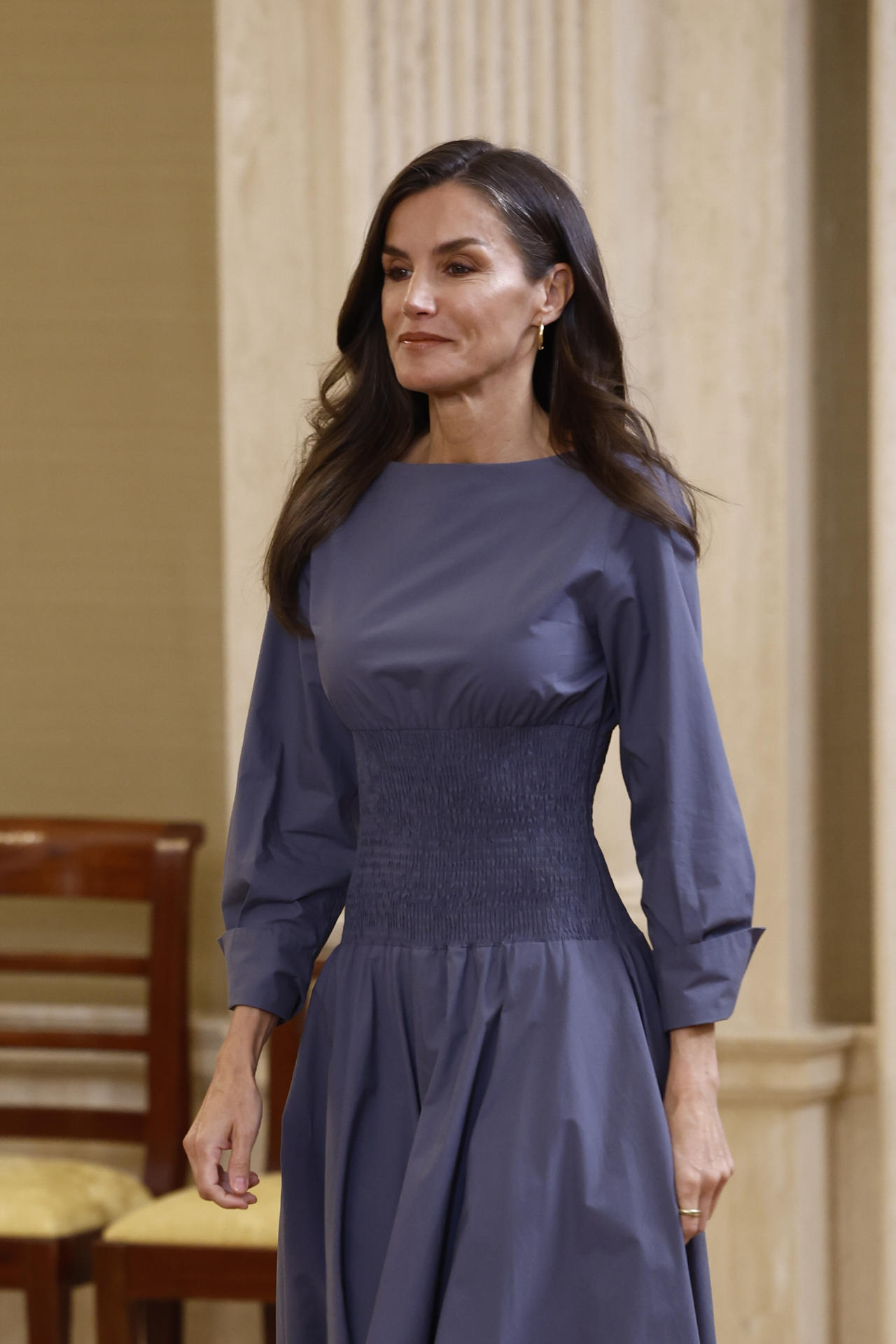 la reina Letizia recibe en audiencia a una representación de la Asociación Proyecto Hombre, este miércoles en el Palacio de La Zarzuela.- EFE/ Daniel González
