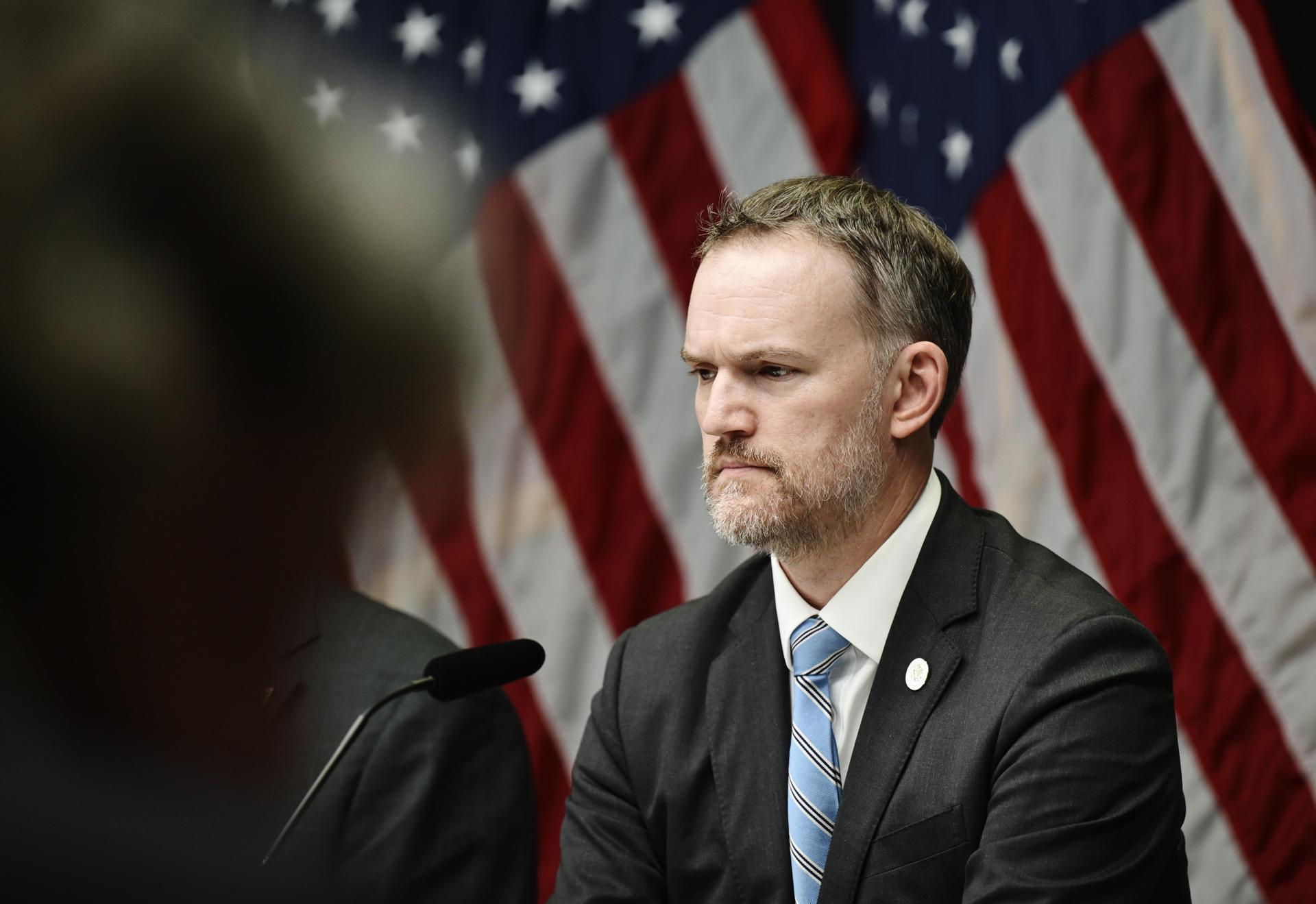 Imagen de este martes 29 de julio del representante comercial estadounidense, Jamieson Greer, durante una rueda de prensa tras las negociaciones comerciales con China en Estocolmo (Suecia). EFE/EPA/Magnus Lejhall SWEDEN OUT