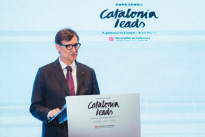 - El presidente de la Generalitat de Cataluña, Salvador Illa  pronuncia la conferencia "Catalonia leads. A gateway to Europe', en el marco de su visita a Shanghai (China), este jueves. EFE/Generalitat Catalunya/ Arnau Carbonell/SOLO USO EDITORIAL/SOLO DISPONIBLE PARA ILUSTRAR LA NOTICIA QUE ACOMPAÑA (CRÉDITO OBLIGATORIO)