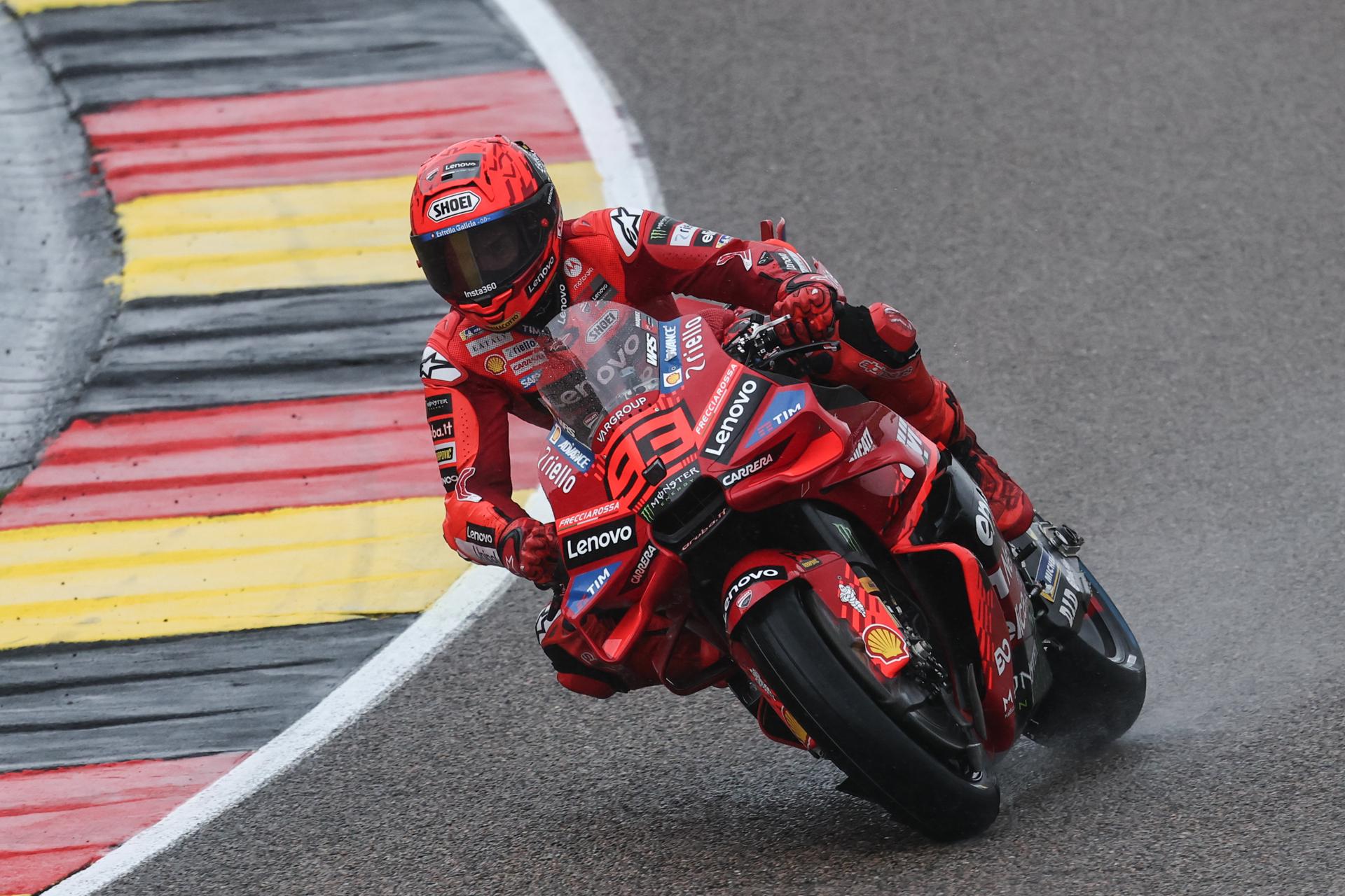 El piloto de Ducati Lenovo Team Marc Marquez en Sachsenring circuito de Hohenstein-Ernstthal, Alemania.EFE/EPA/Filip Singer