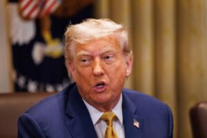 El presidente de EE.UU., Donald J Trump. EFE/EPA/AARON SCHWARTZ / POOL