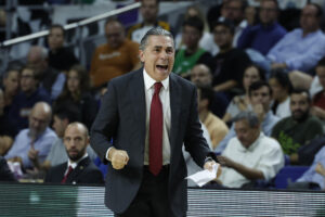 Foto de archivo de Juanjo Martín en la que se ve al italiano Sergio Scariolo durante un partido de la EuroLiga entre Real Madrid y Virtus de Bolonia.