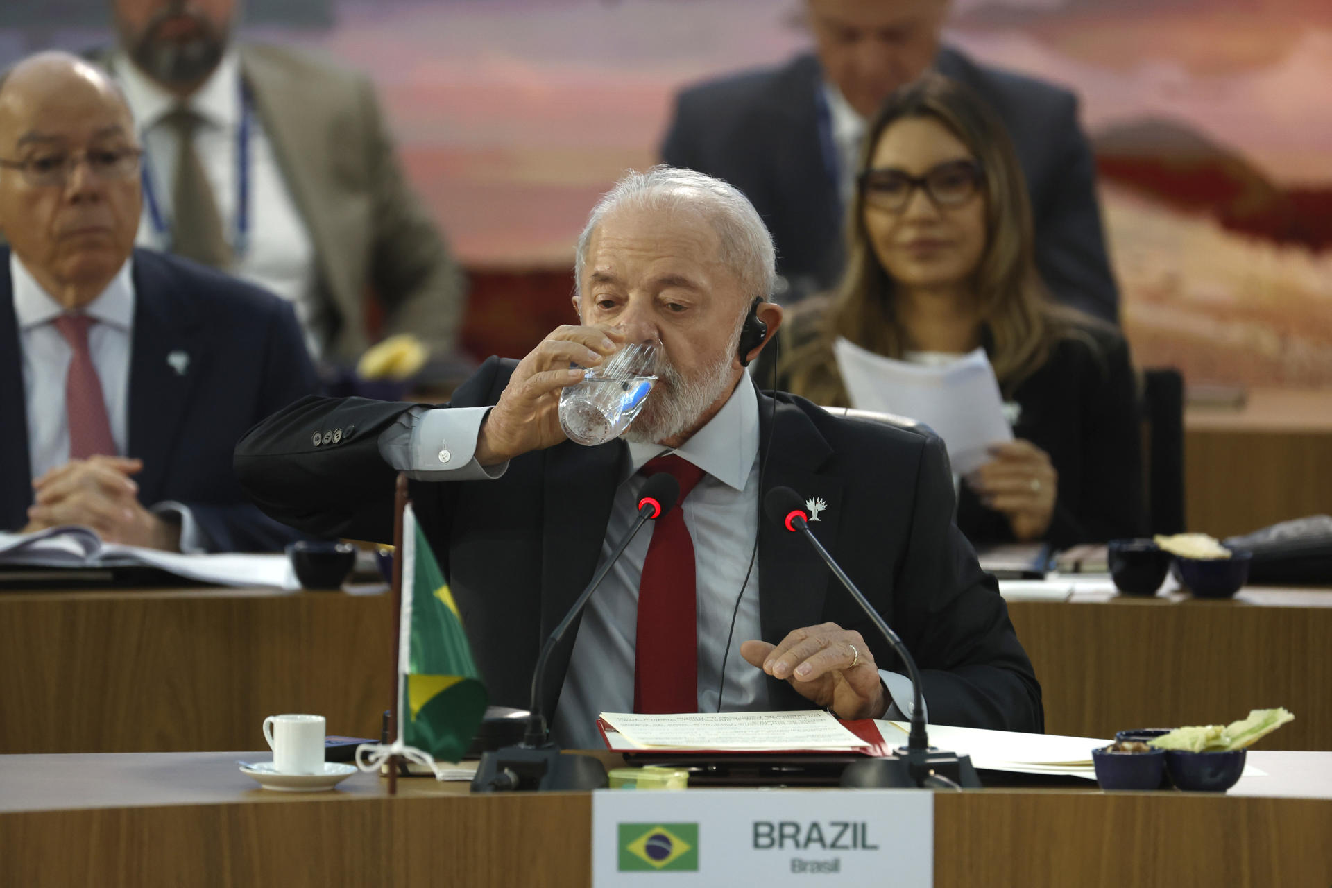 El presidente de Brasil, Luiz Inácio Lula da Silva, fue captado este domingo, 6 de julio, durante la apertura de la cumbre de los BRICS, en Río de Janeiro (Brasil). EFE/Antonio Lacerda