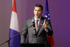Foto de archivo del presidente de Paraguay, Santiago Peña. EFE/ Juan Pablo Pino