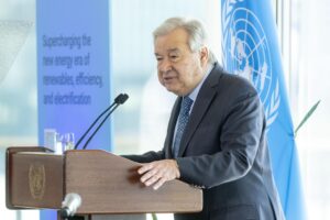 El secretario general de las Naciones Unidas (ONU), António Guterres, pronuncia un discurso, en una fotografía de archivo. EFE/JUSTIN LANE