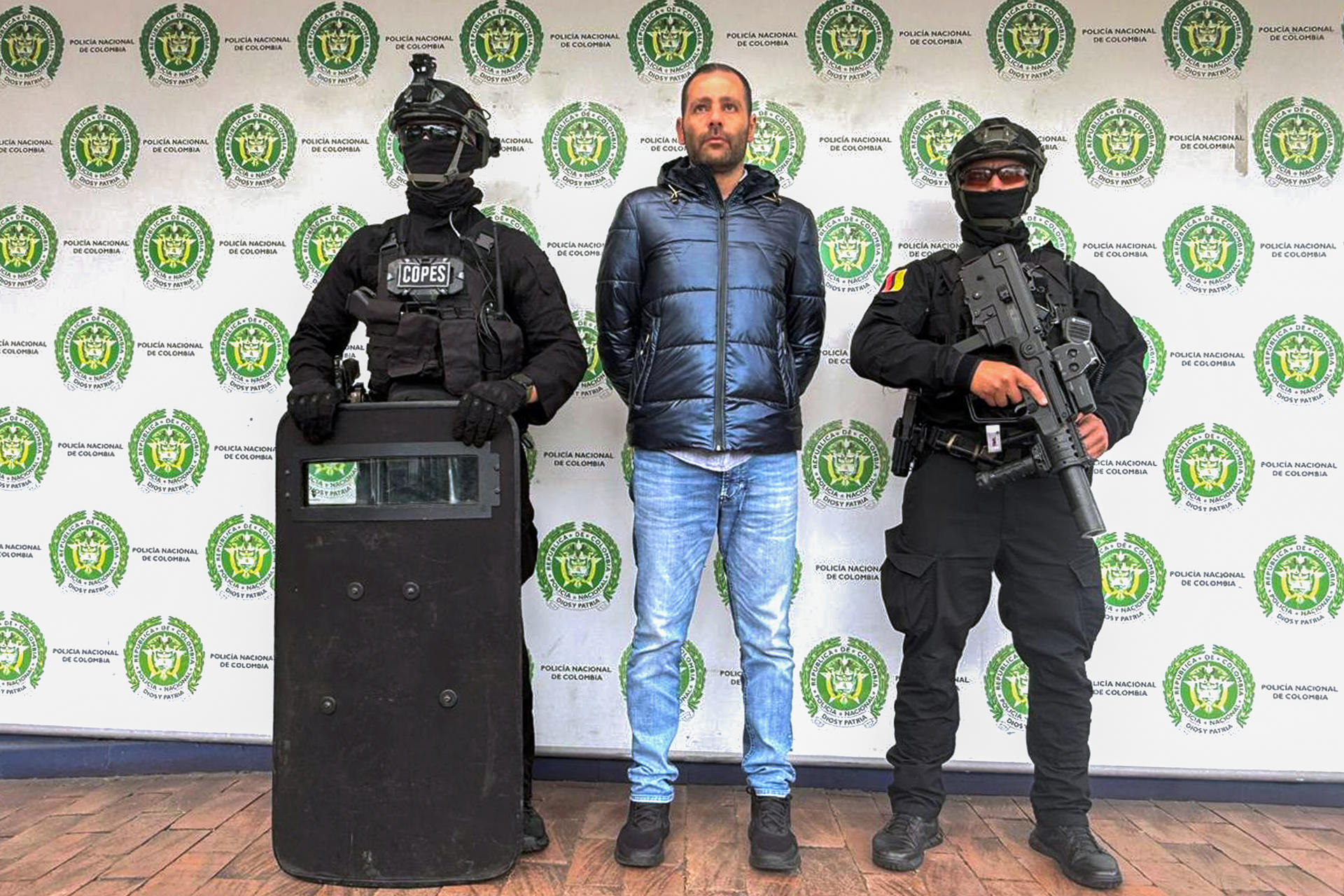 Fotografía cedida por la Policía Nacional de Colombia del ciudadano italiano Giuseppe Palermo, alias "Peppe", luego de su captura este viernes, Bogotá (Colombia). EFE/ Policía Nacional de Colombia