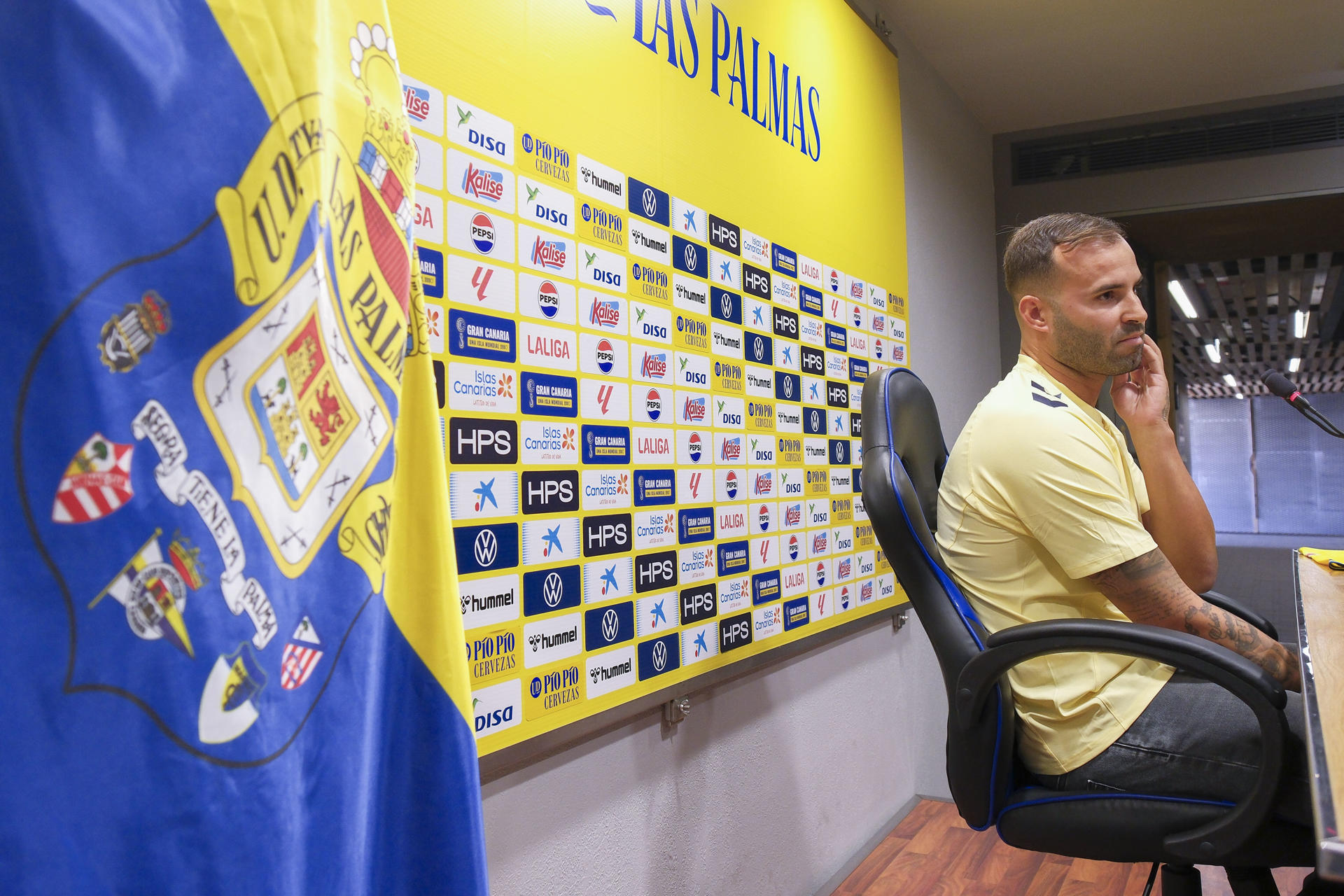 La Unión Deportiva Las Palmas presenta este sábado al exdelantero del Real Madrid y el París Saint Germain Jesé Rodríguez, que regresa a su isla natal para abrir una tercera etapa en el club. EFE/ Ángel Medina G.
