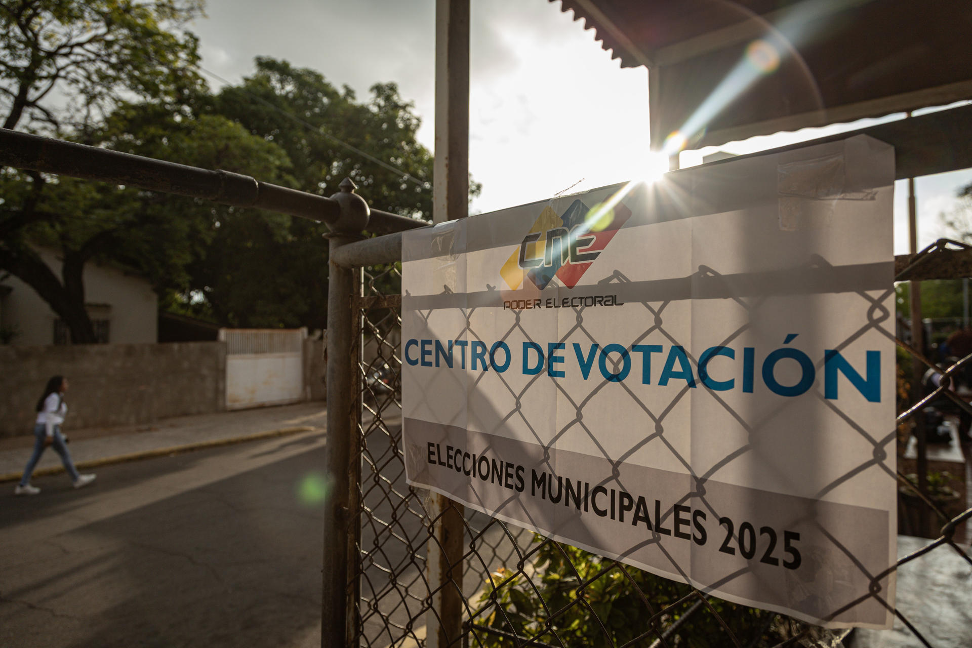 Fotografía de un centro de votación este domingo en Maracaibo (Venezuela). EFE/ Henry Chirinos