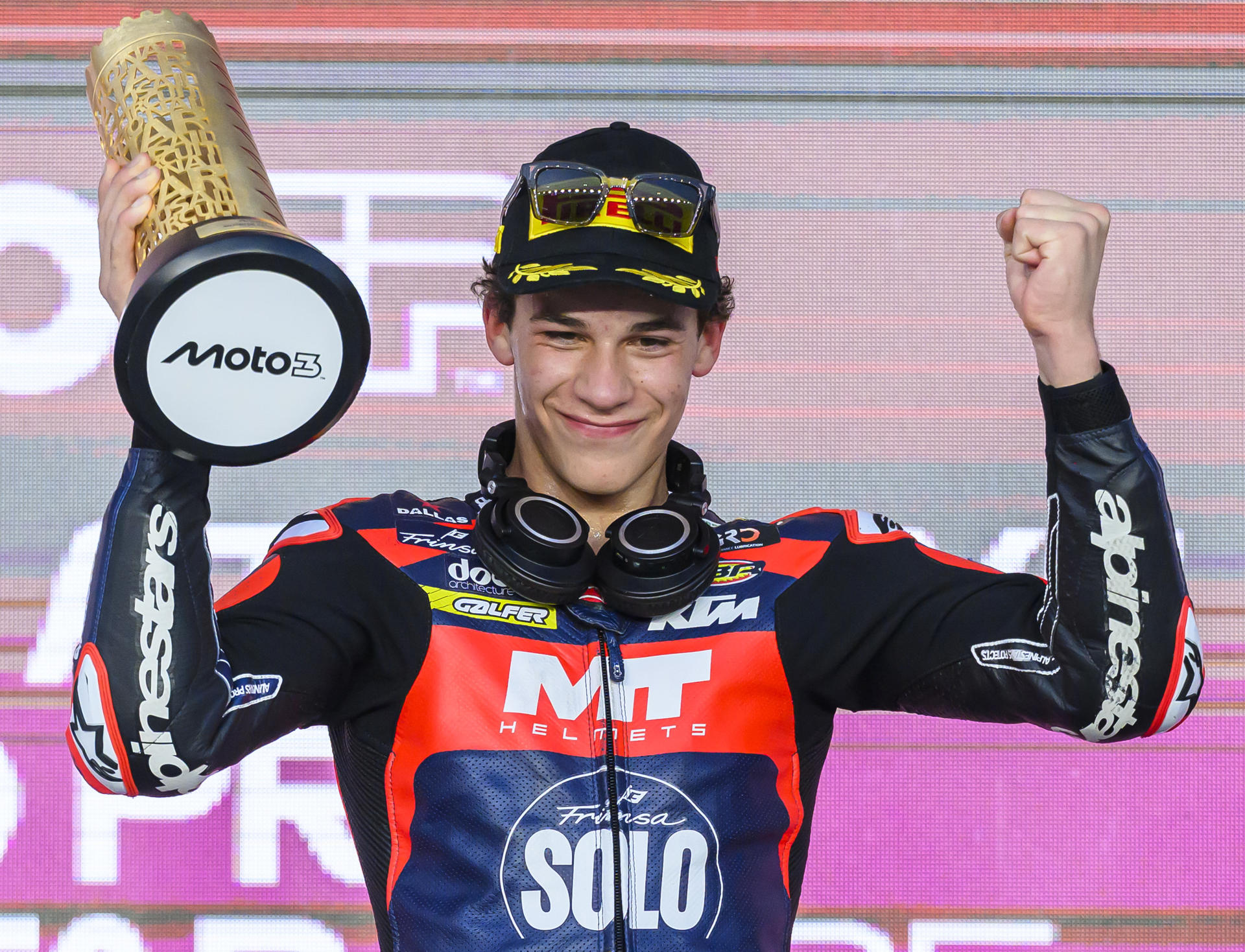 El español Ángel Piqueras (KTM) se adjudicó su segunda victoria de la temporada al vencer el Gran Premio de Catar de Moto3, disputado el 13 de abril de 2025 en el circuito de Lusail. Foto de archivo de: NOUSHAD THEKKAYIL/EFE
