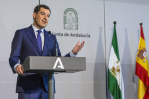 Imagen de archivo del presidente de la Junta de Andalucía, Juanma Moreno. EFE/ Raúl Caro.