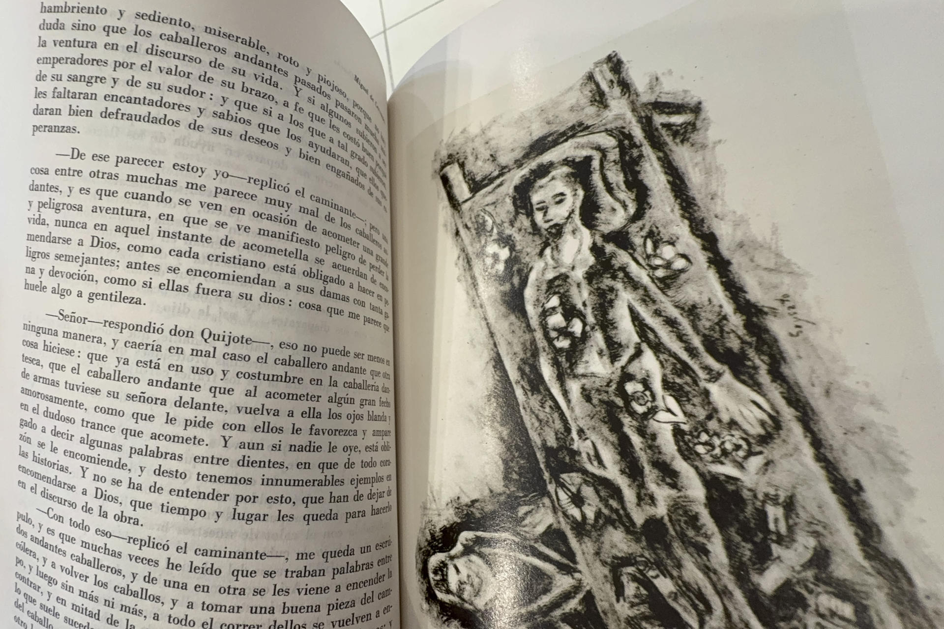 Fotografía que muestra una ilustración en una edición de 'Don Quijote de la Mancha' este viernes, en Lima (Perú). EFE/ Mikhail Huacán