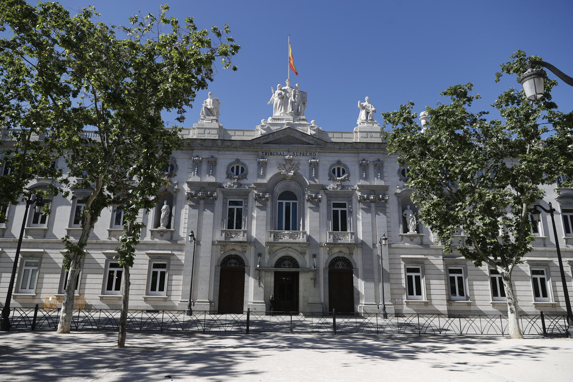 Imagen de archivo de la fachada del Tribunal Supremo, en Madrid. EFE/Emilio Naranjo/Archivo