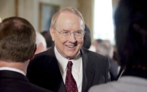 Foto de archivo de James Dobson. EFE/STEFAN ZAKLIN