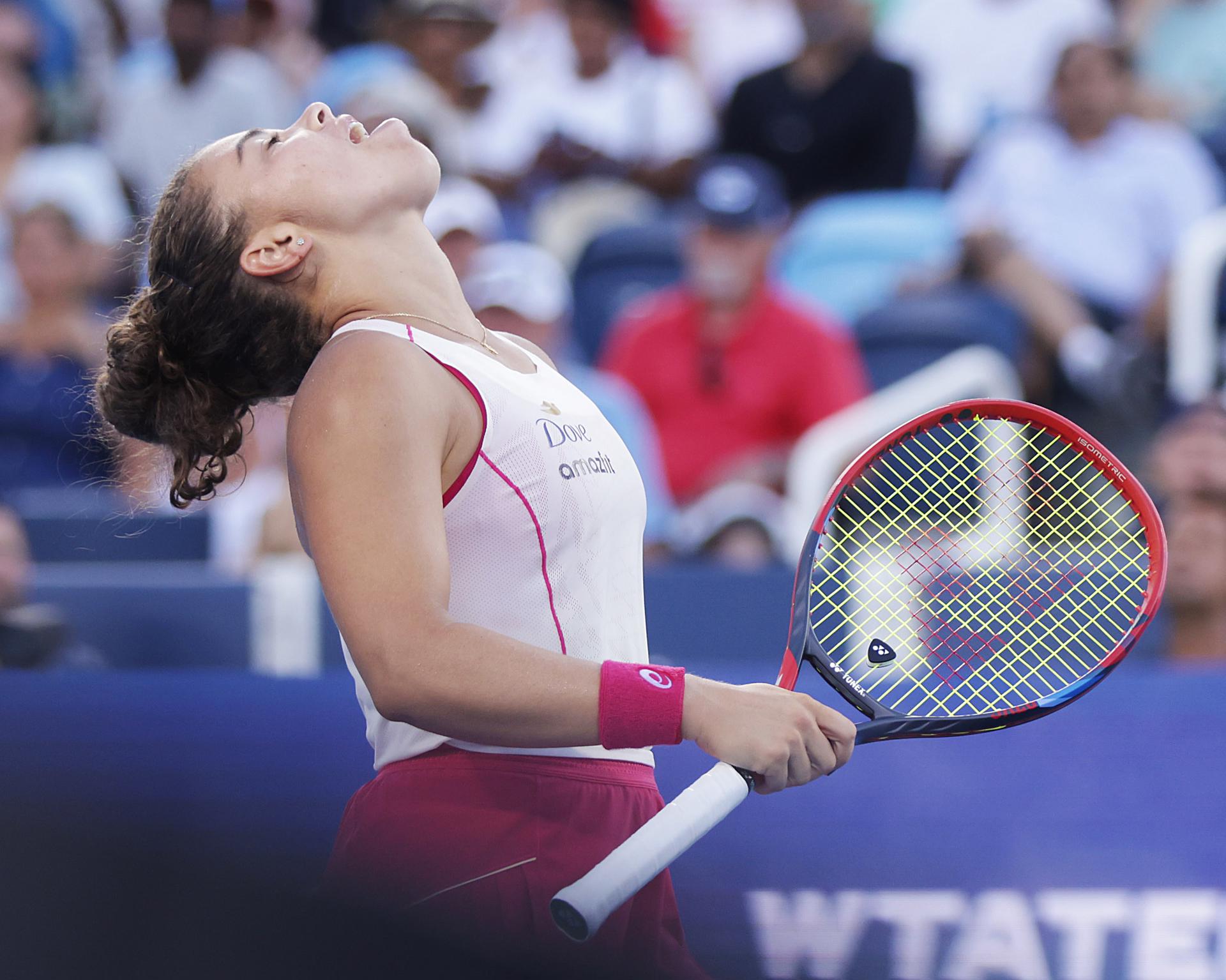 La italiana Jasmine Paolini, número 9 de la clasificación mundial, cayó este lunes en la final del WTA 1.000 de Cincinnati ante la polaca Iga Swiatek (3). EFE/EPA/MARK LYONS