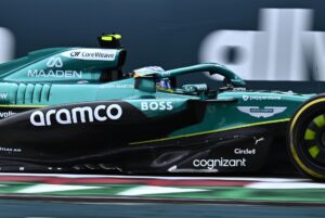 El español Fernando Alonso, con el quinto puesto logrado este domingo en el trazado de Hungaroring, firmó su mejor clasificación de la presente temporada en el Mundial de Fórmula 1 y sumó 10 puntos. EFE/EPA/Boglarka Bodnar