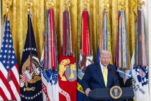 Foto de archivo del presidente de Estados Unidos, Donald Trump. EFE//SHAWN THEW