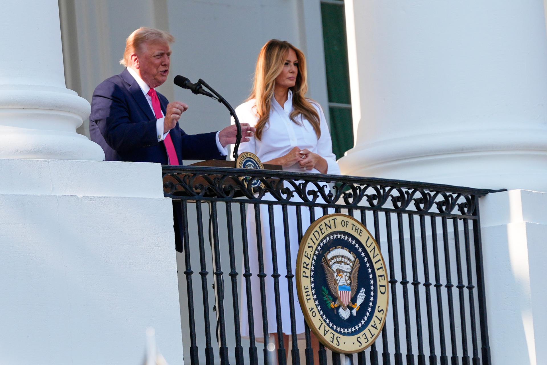 Fotografía del presidente de Estados Unidos, Donald Trump, y la primera dama, Melania Trump. EFE/Alex Brandon