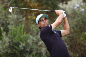 Foto de archivo del golfista chileno Joaquín Niemann, quien este viernes, en Indianápolis, asestó un golpe maestro para sacar ventaja al español Jon Rahm en la lucha por el título del LIV Golf. EFE/A.Carrasco Ragel