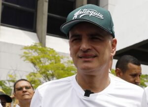 Fotografía de archivo del gobernador del departamento colombiano de Antioquia, Andrés Julián Rendón, durante un acto público, en Medellín (capital departamental). EFE/Luis Noriega