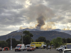 Imagen de la Jarilla, donde preocupa el desarrollo del incendio forestal.- EFE/Eduardo Palomo