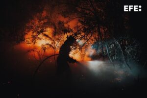 Imagen facilitada por el Ministerio de Defensa del incendio de Oimbra, Ourense. EFE/EPA/Ministerio de Defensa/SOLO USO EDITORIAL/SOLO DISPONIBLE PARA ILUSTRAR LA NOTICIA QUE ACOMPAÑA (CRÉDITO OBLIGATORIO)
