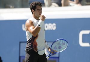 El español Jaume Munar derrotó selló por primera vez en su carrera el pase a los octavos de final de un 'Grand Slam'. EFE/EPA/JOHN G. MABANGLO