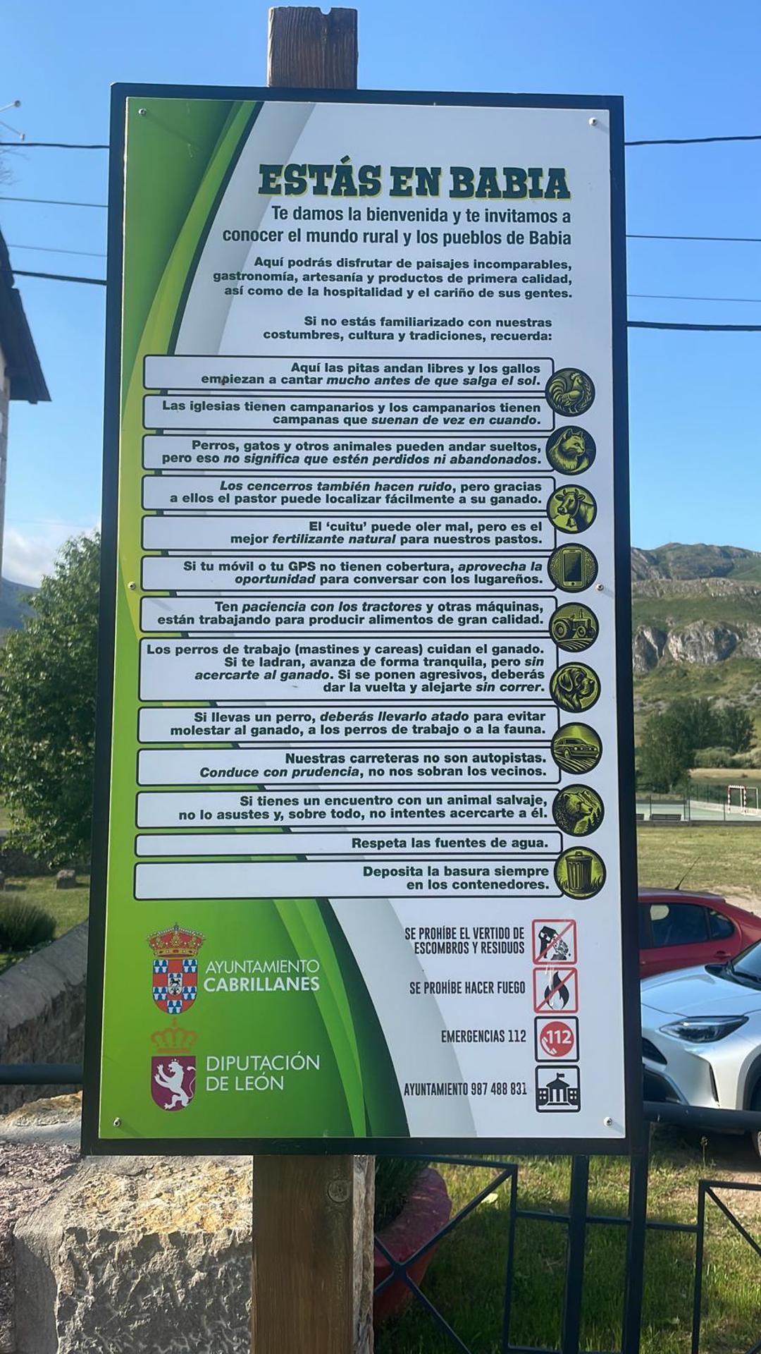 Imagen de uno de los carteles colocados por el Ayuntamiento de Cabrillanes en la comarca leonesa de Babia. Imagen cedida por el Ayuntamiento.