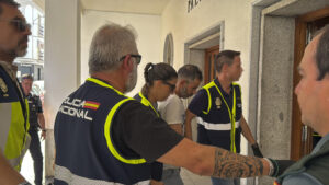 El hombre detenido en Don Benito (Badajoz) por el presunto asesinato de su pareja pasa este miércoles a disposición judicial. EFE/ Samuel Sánchez