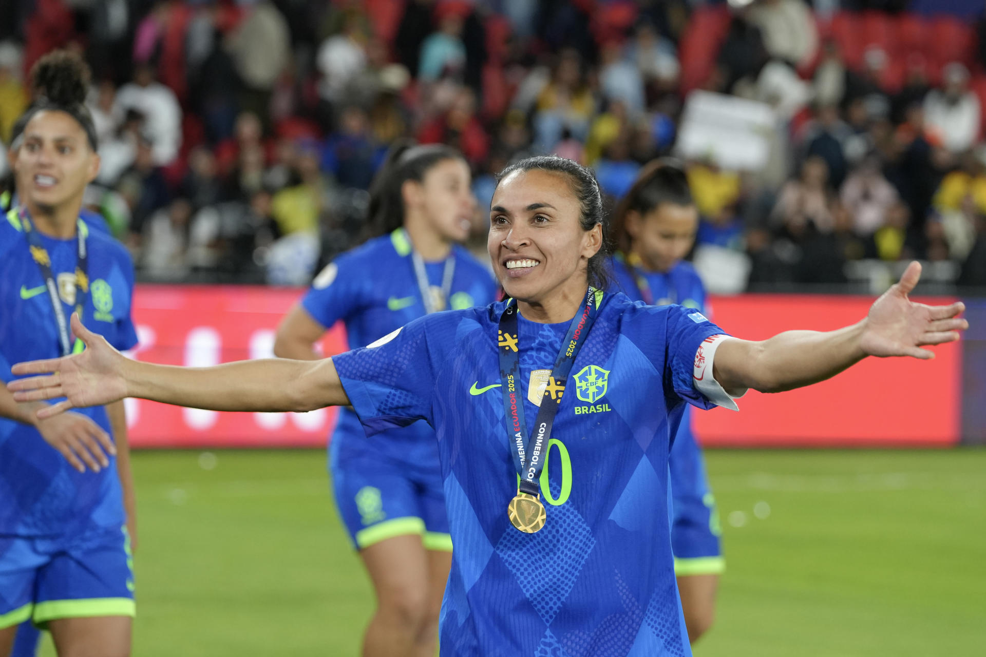 A los 39 años Marta Vieira da Silva anuncia el fin de su participación en la Copa América Femenina, un torneo que ayudó a ganar en 3 de las 9 ocasiones, y del que salió este sábado en Ecuador como la mejor jugadora. EFE/ Vicente Costales
