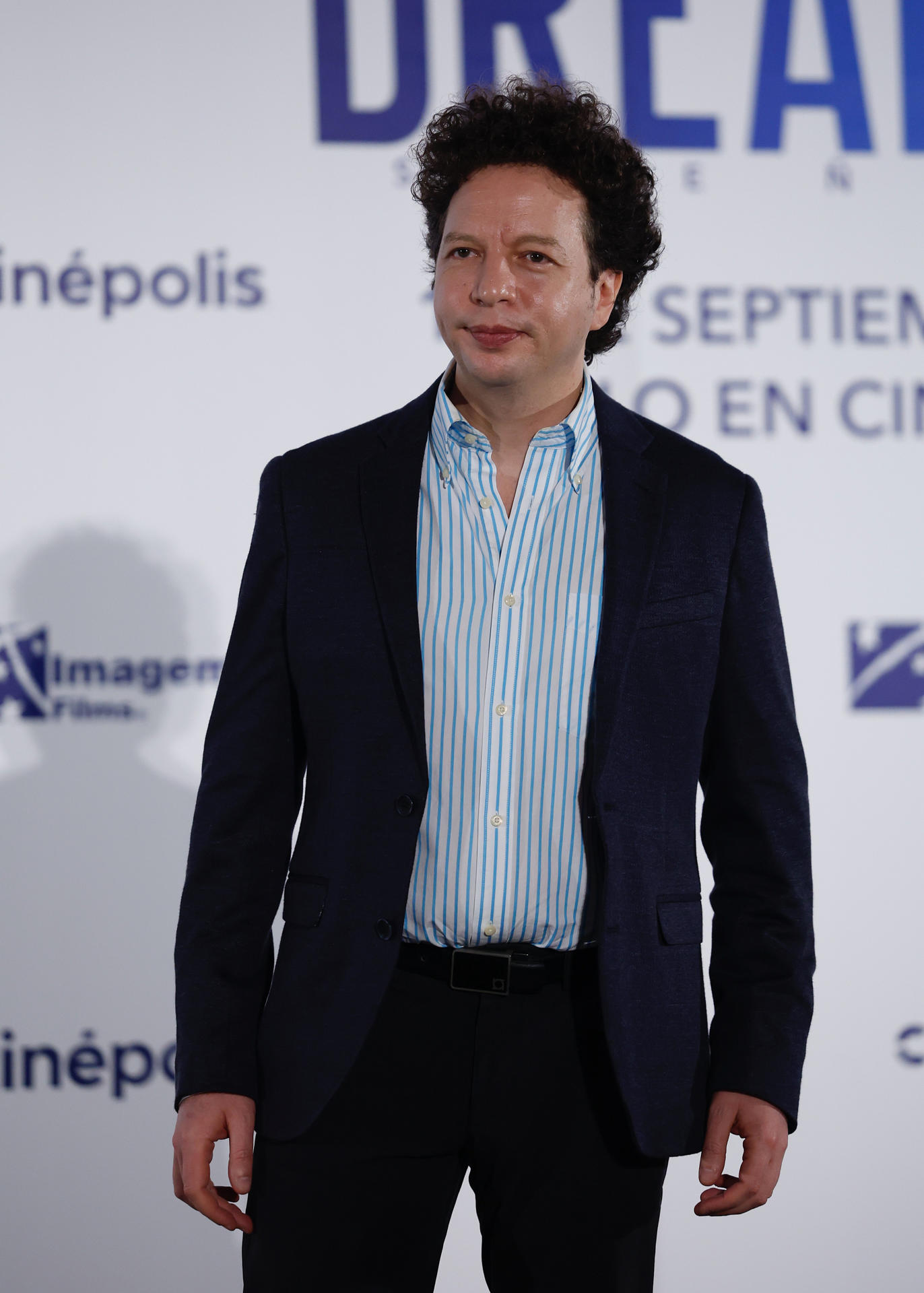 El director mexicano Michel Franco, posa durante una rueda de prensa este martes, en Ciudad de México (México). EFE/ Sáshenka Gutiérrez