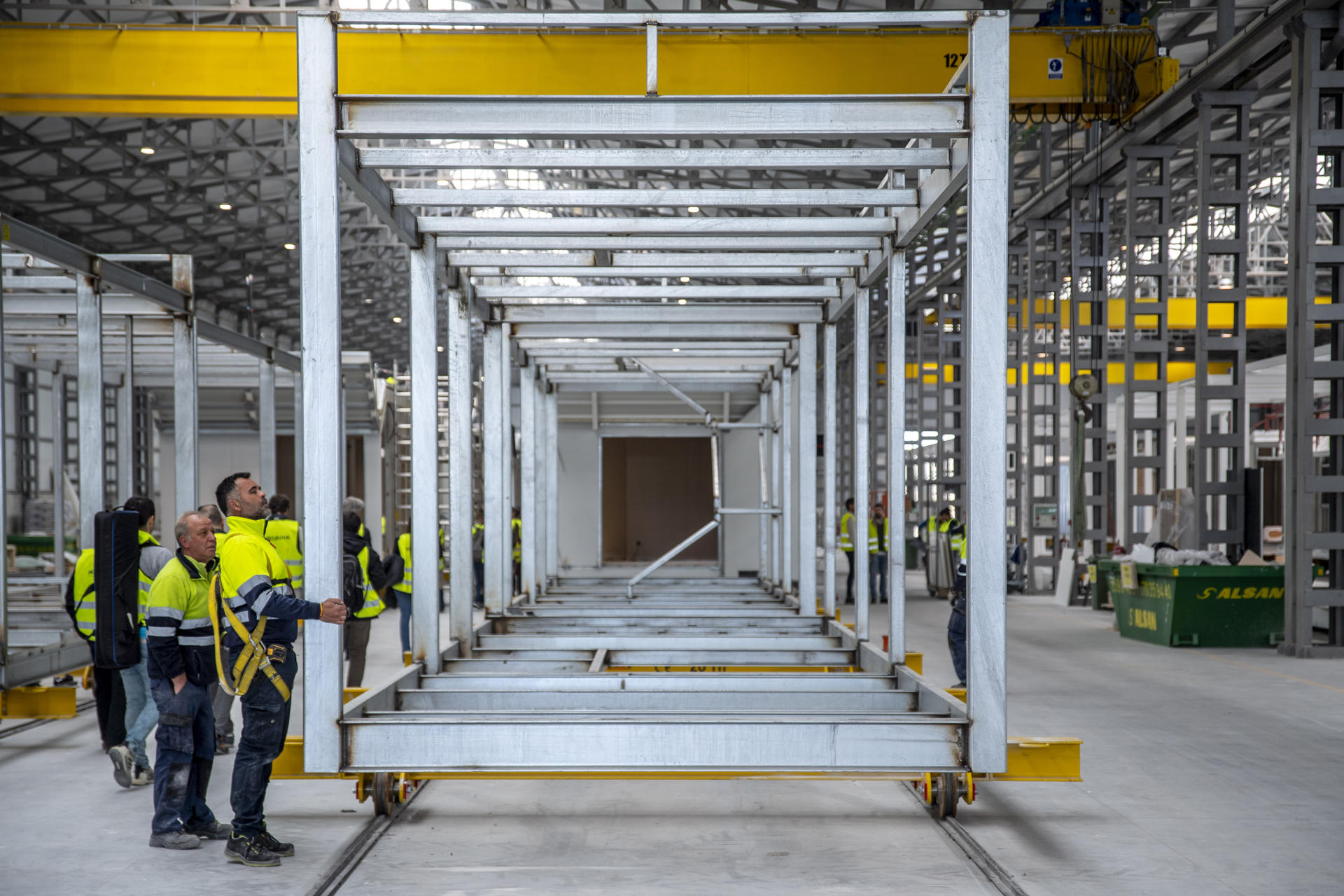 Imagen de archivo de una planta de construcción industrializada de viviendas ubicada en la provincia de Toledo. EFE/ Ismael Herrero