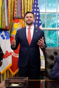 Foto de archivo del vicepresidente de Estados Unidos, JD Vance. EFEYURI GRIPAS