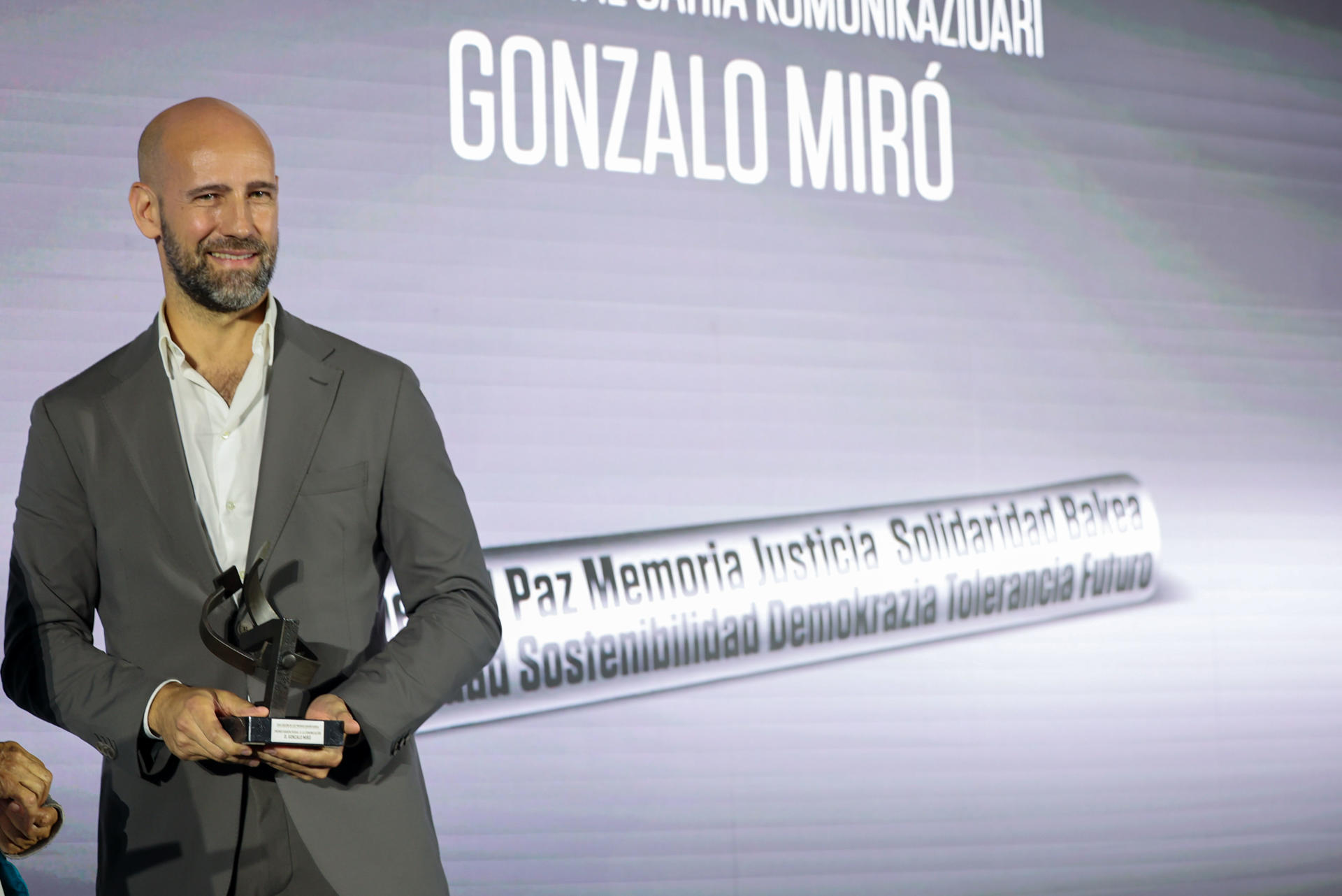 El comunicador y colaborador de programas de televisión Gonzalo Miró, en una imagen de archivo. EFE/Luis Tejido