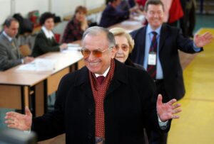Foto archivo. Ion Iliescu. EPA/ROBERT GHEMENT