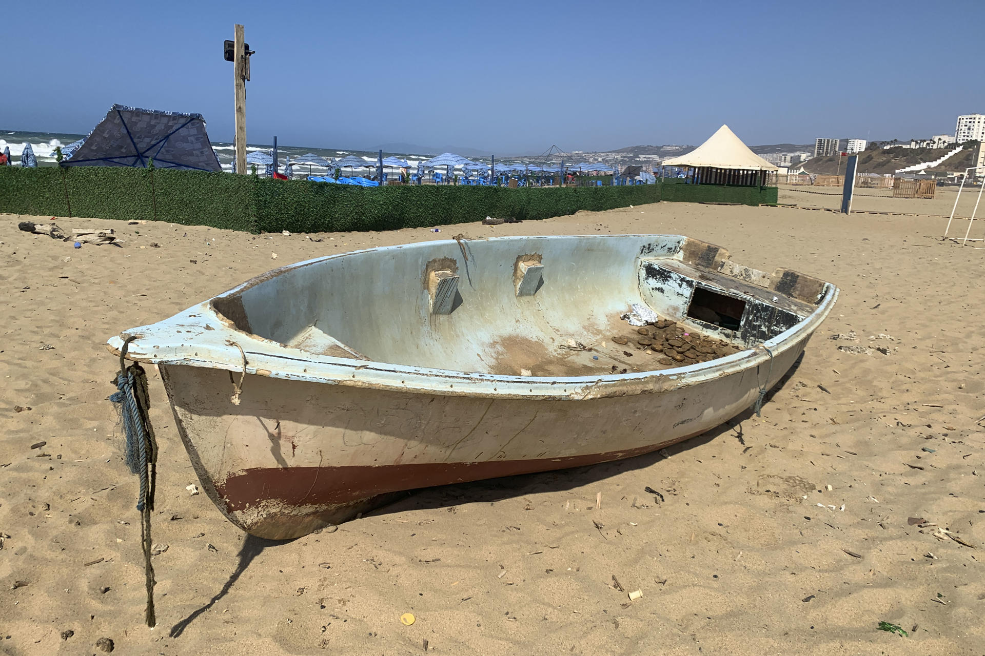Los datos ponen de manifiesto que la atención a los adolescentes y niños llegados en patera a Islas Baleares se lleva a cabo muy mayoritariamente con recursos de emergencia. EFE/ Leila Zaimi