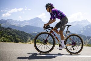 - La ciclista canaria Mavi García en el Tour de Romandie. EFE/EPA/CYRIL ZINGARO/Archivo