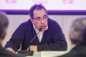 El ministro de Turismo de Uruguay, Pablo Menoni, habla durante una reunión de la Cámara Española Oficial de Comercio, Industria y Navegación este martes, en Montevideo (Uruguay). EFE/ Gastón Britos