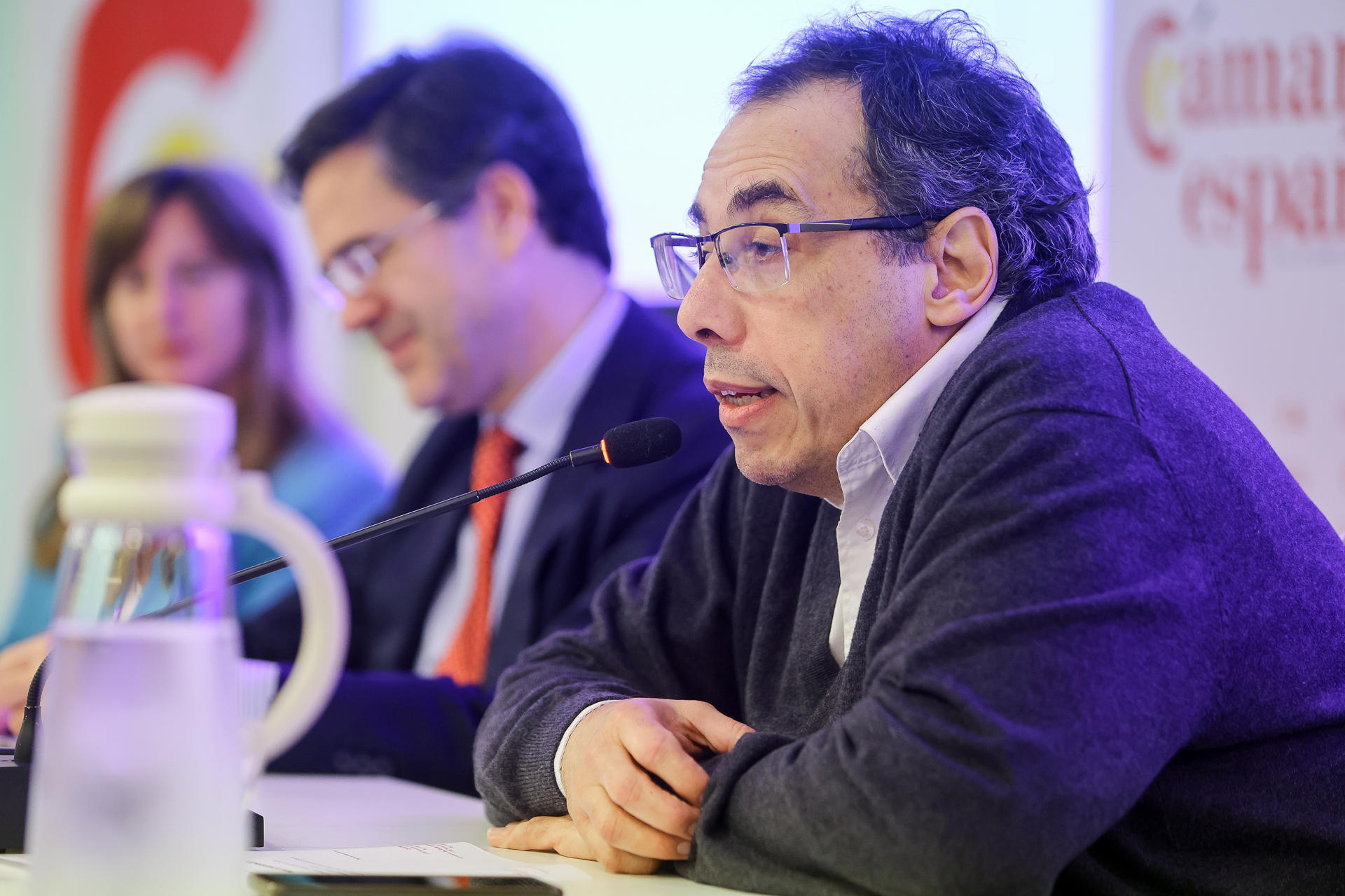 El ministro de Turismo de Uruguay, Pablo Menoni, habla durante una reunión de la Cámara Española Oficial de Comercio, Industria y Navegación este martes, en Montevideo (Uruguay). EFE/ Gastón Britos
