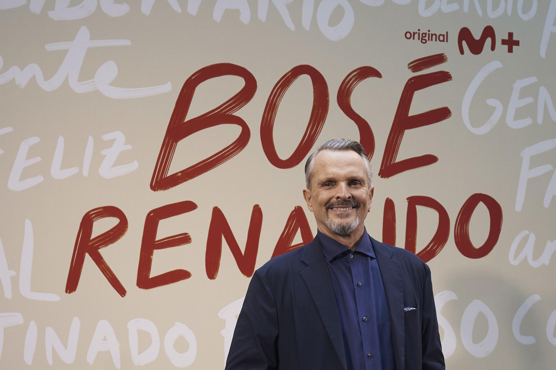 Imagen de archivo del cantante Miguel Bosé posando durante la presentación de Bosé Renacido. EFE/ L. Rico
