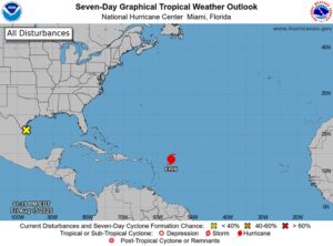Imagen tomada de la página oficial del Centro Nacional de Huracanes que muestra el mapa de la tormenta tropical Erin en el Atlántico. EFE/ Centro Nacional de Huracanes
