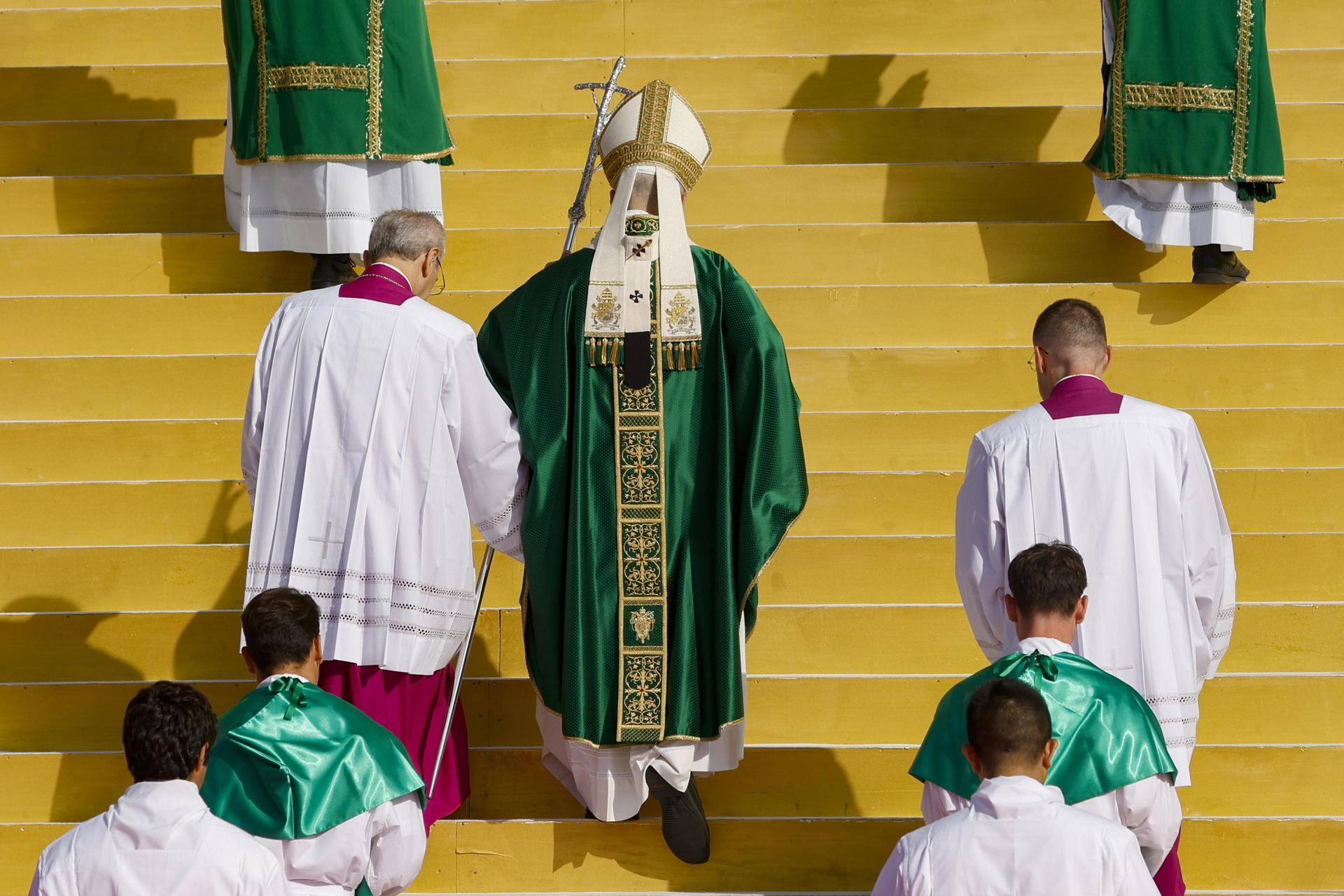 El papa León XIV preside la Santa Misa con motivo del Jubileo de la Juventud, en Tor Vergata en Roma, Italia, 03 de agosto de 2025. (Papa, Italia, Roma) EFE/EPA/FABIO FRUSTACI