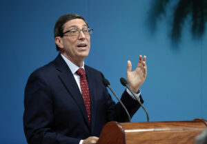 Fotografía de archivo del canciller de Cuba, Bruno Rodríguez, durante una rueda de prensa, en La Habana (Cuba). EFE/Ernesto Mastrascusa