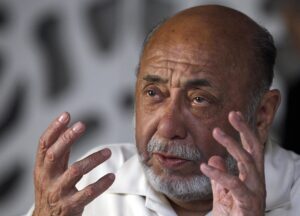 Fotografía de archivo, tomada en junio de 2013, del legendario pianista neoyorquino de "latin jazz" y salsa Eddie Palmieri, durante una entrevista con EFE, en Madrid (España). EFE/Kote Rodrigo