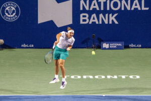 El alemán Alexander Zverev pasó a la semifinal del ATP 1.000 de Toronto. EFE/Julio César Rivas