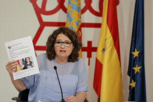 La exvicepresidenta y exportavoz del Gobierno valenciano, Mónica Oltra tras ser imputada por la gestión del caso de abusos de su exmarido a una menor tutelada. EFE/ Manuel Bruque