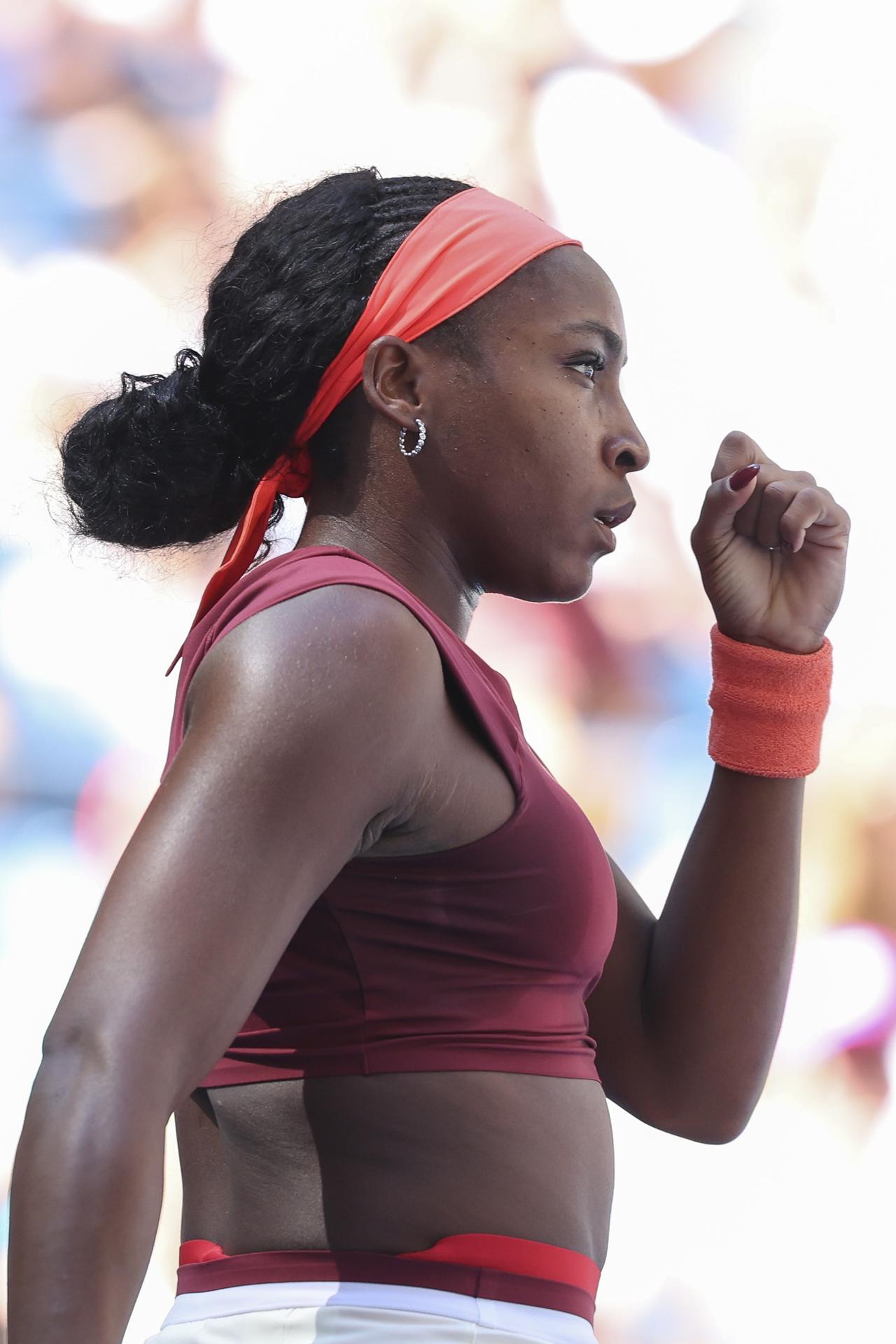 Coco Gauff se deshizo de Magdalena Frech por 6-3 y 6-1 en una hora y 13 minutos. EFE/EPA/SARAH YENESEL