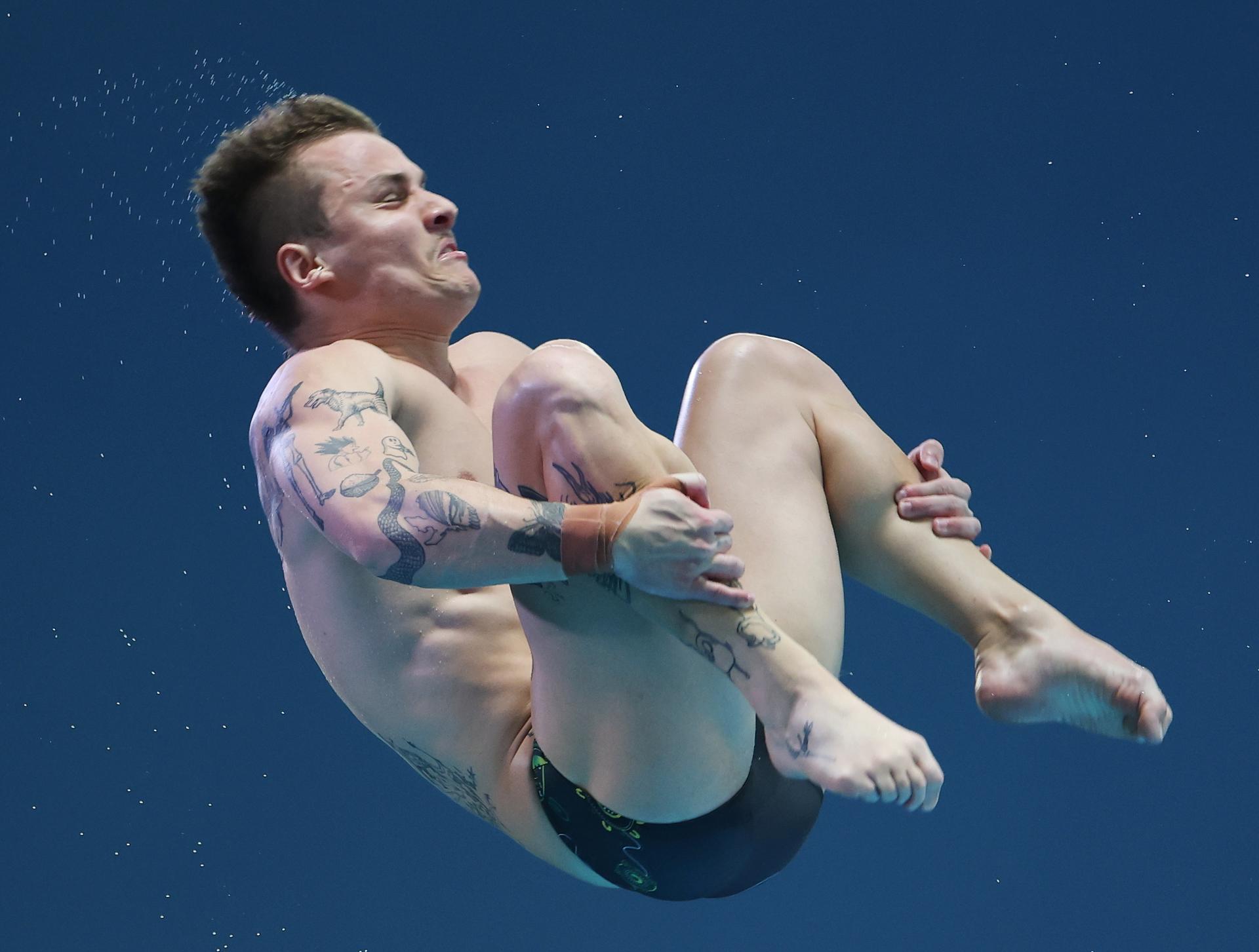 Cassiel Rousseau, de Australia, compite en la final masculina de saltos desde la plataforma de 10 metros en el Campeonato Mundial de Natación Singapur 2025, celebrado en Singapur el 3 de agosto de 2025. (Singapur) EFE/EPA/FAZRY ISMAIL